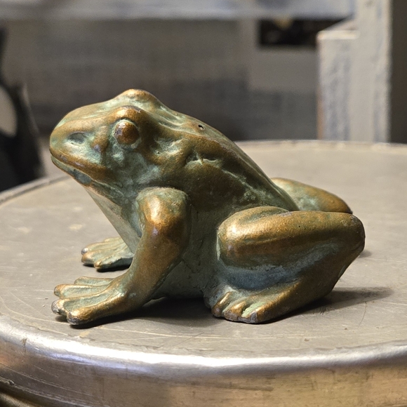 Vintage Bronze Cast Frog - Picture 2 of 11